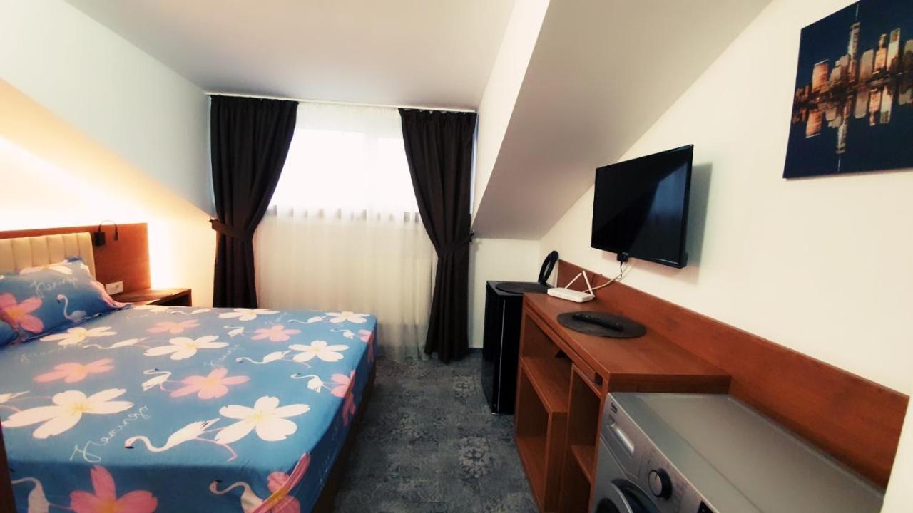 Valea Lupului  Stay Inn Rediu מראה חיצוני תמונה